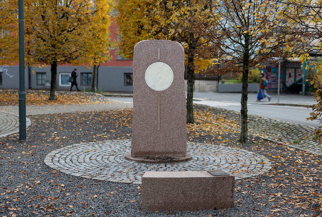 OKK_Monument_Ellisiv_Kyiv_05_web.jpgtop>